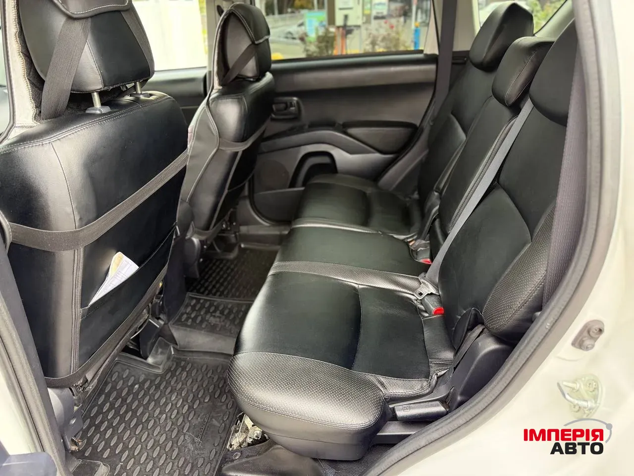 Mitsubishi Outlander - фото 13