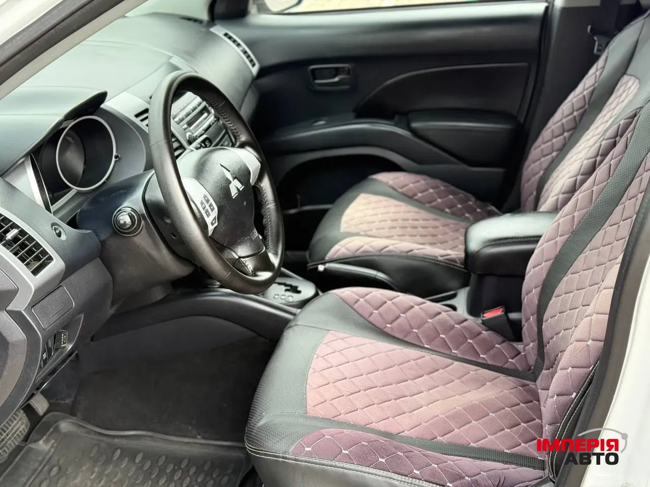 Mitsubishi Outlander - фото 8