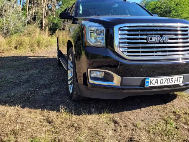 GMC Yukon - фото 2