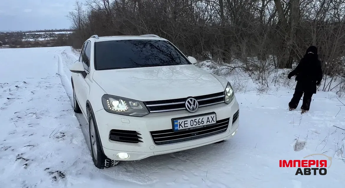 Volkswagen Touareg - фото 1