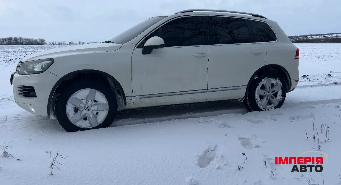 Volkswagen Touareg - фото 6