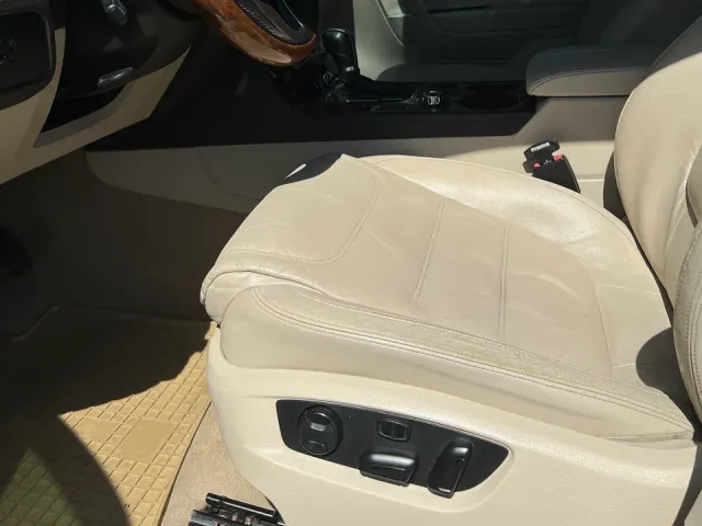 Volkswagen Touareg - фото 5