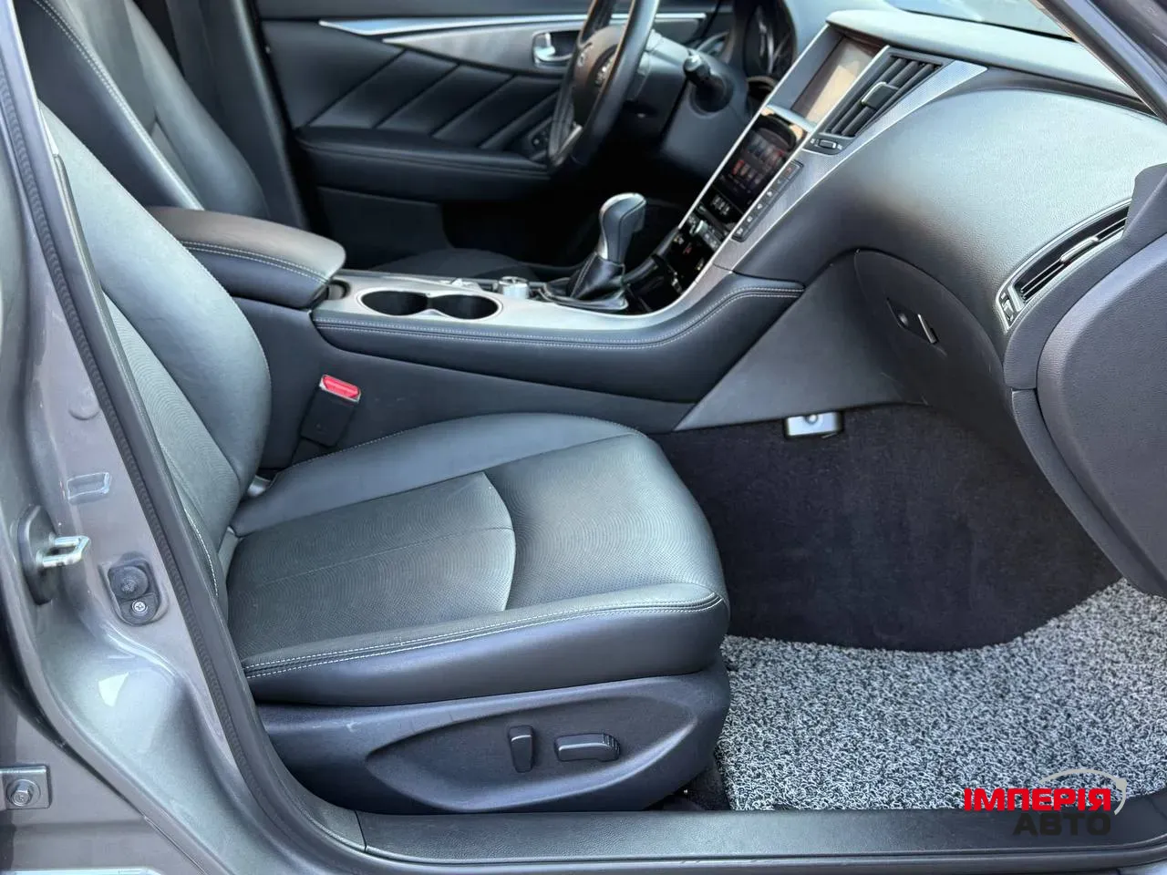 Infiniti Q50 - фото 16