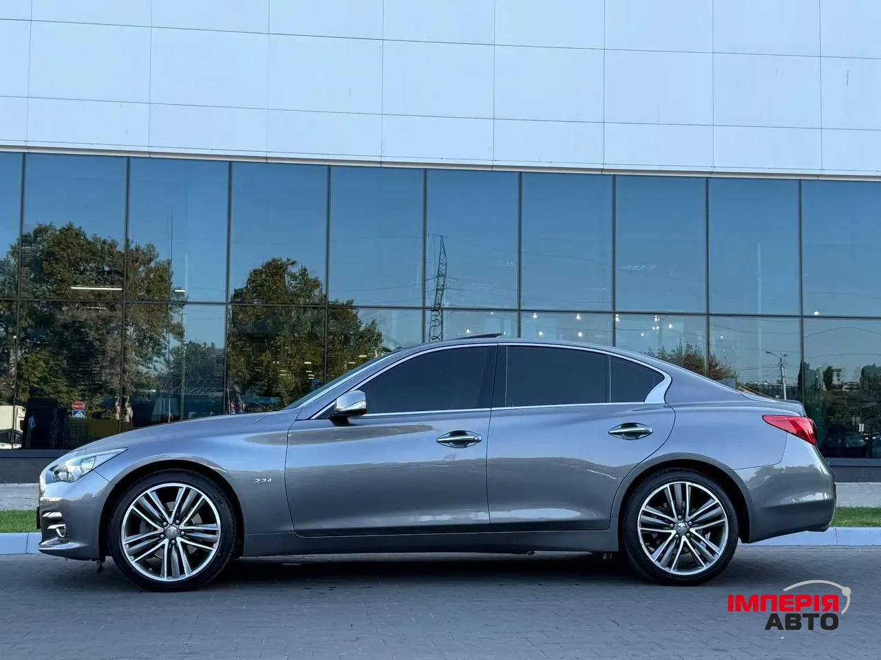 Infiniti Q50 - фото 3