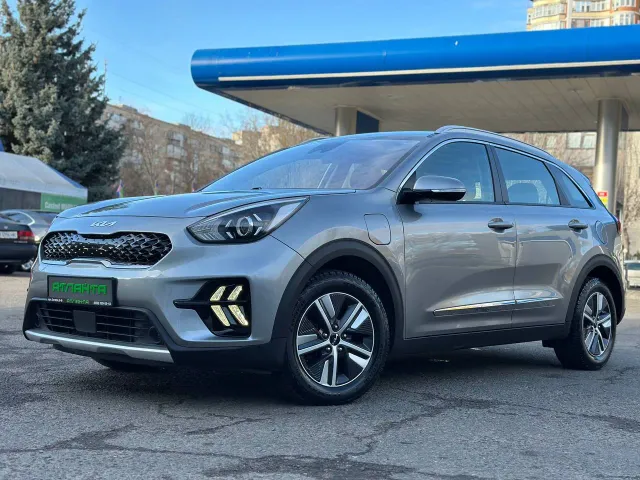 Kia Niro - фото 1