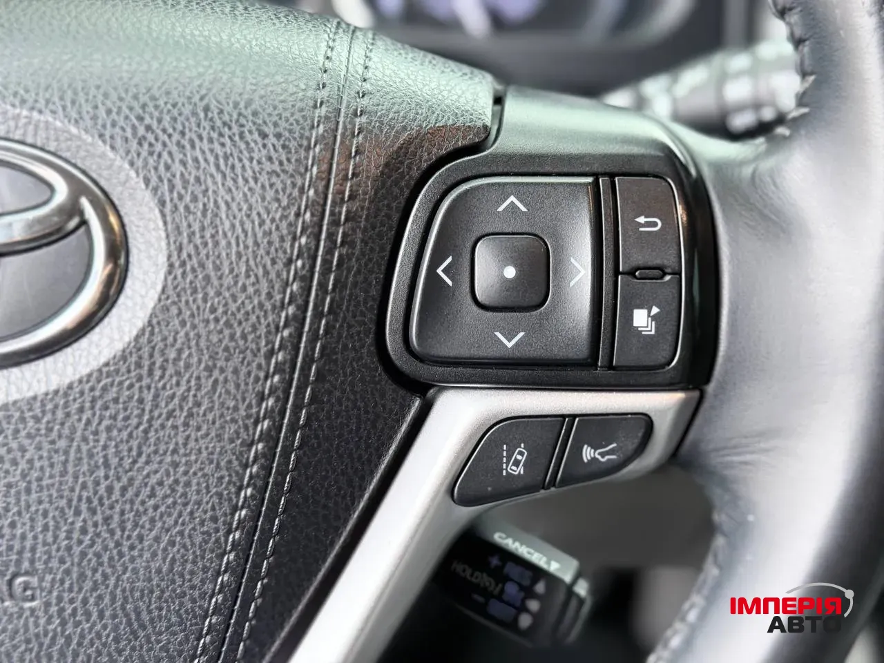 Toyota Highlander - фото 15