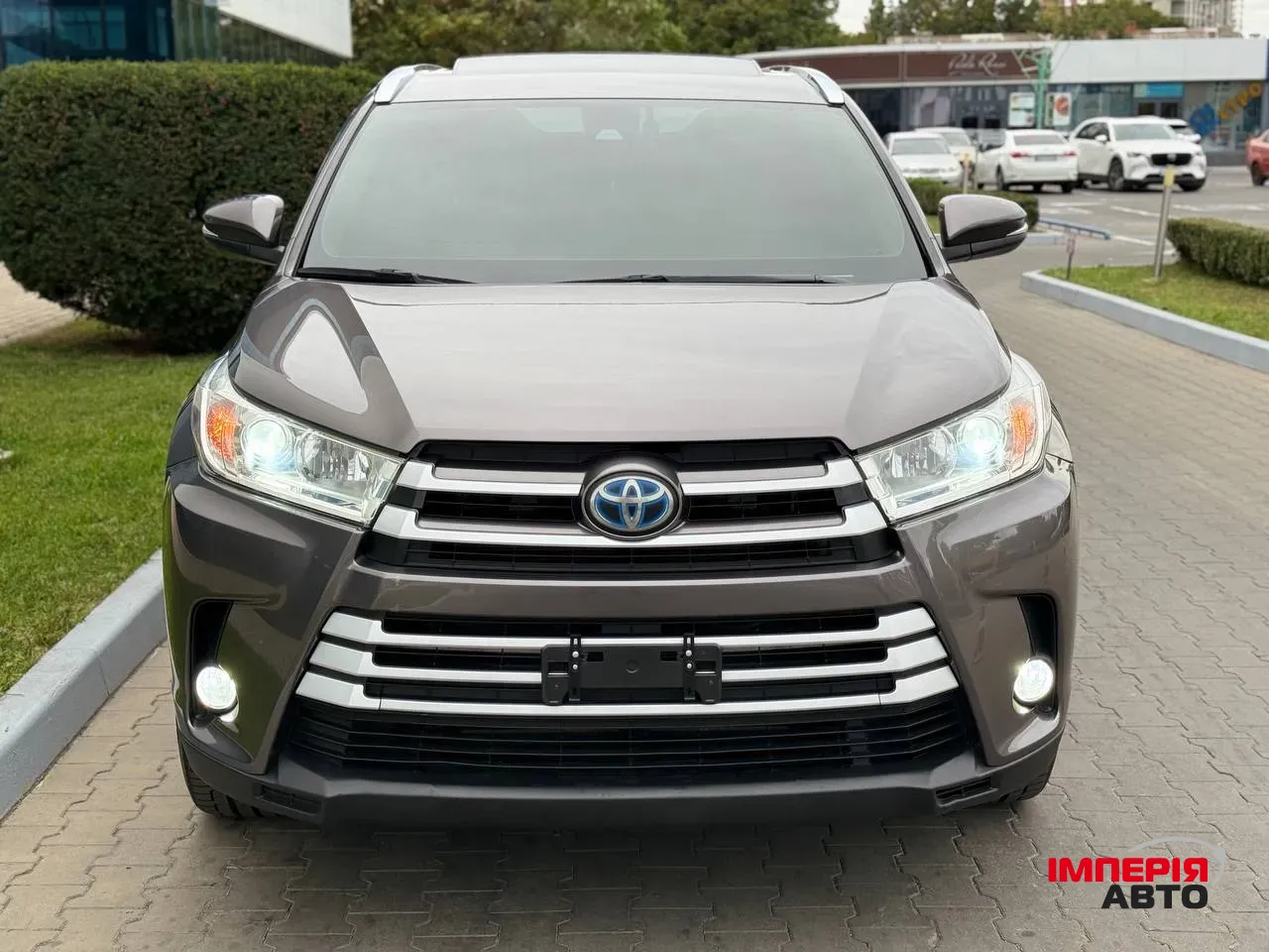 Toyota Highlander - фото 2
