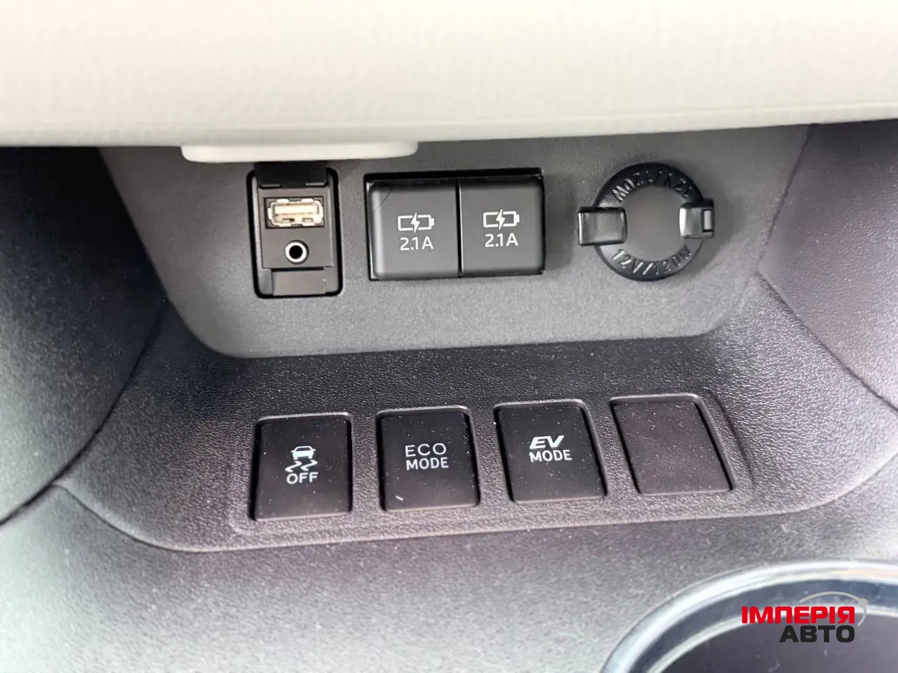 Toyota Highlander - фото 14