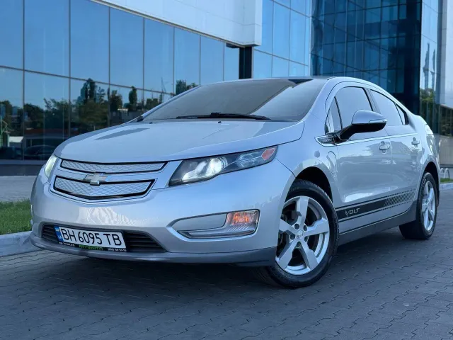 Chevrolet Volt - фото 1