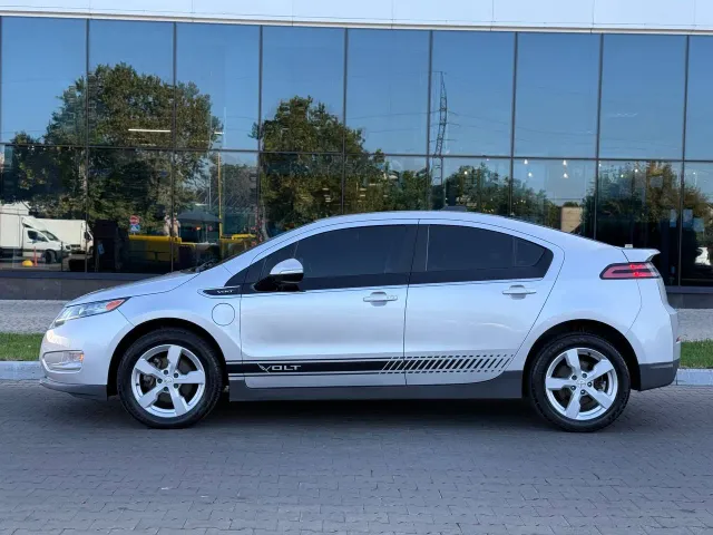 Chevrolet Volt - фото 3