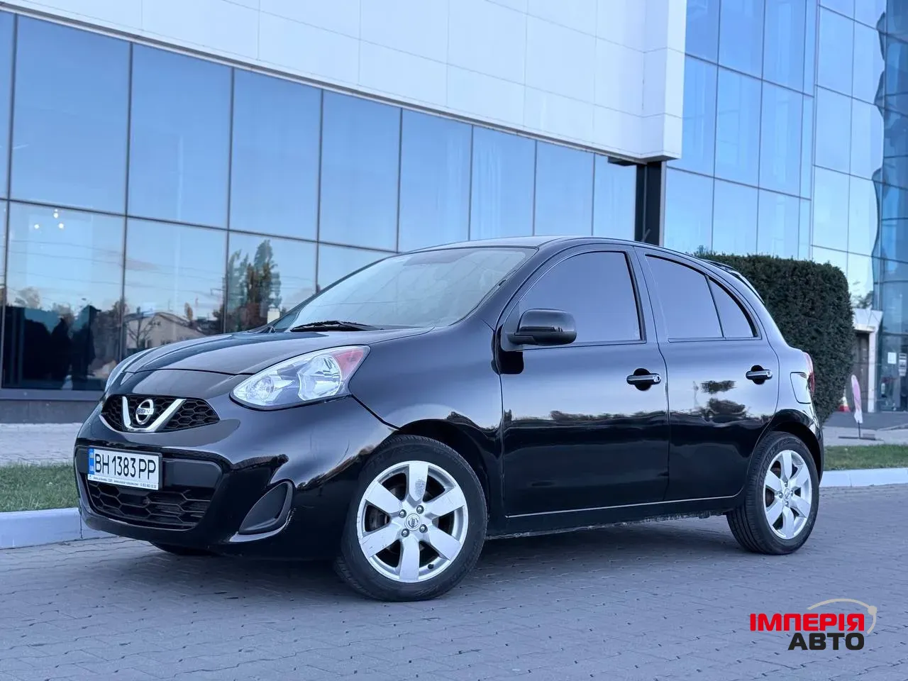 Nissan Micra - фото 1