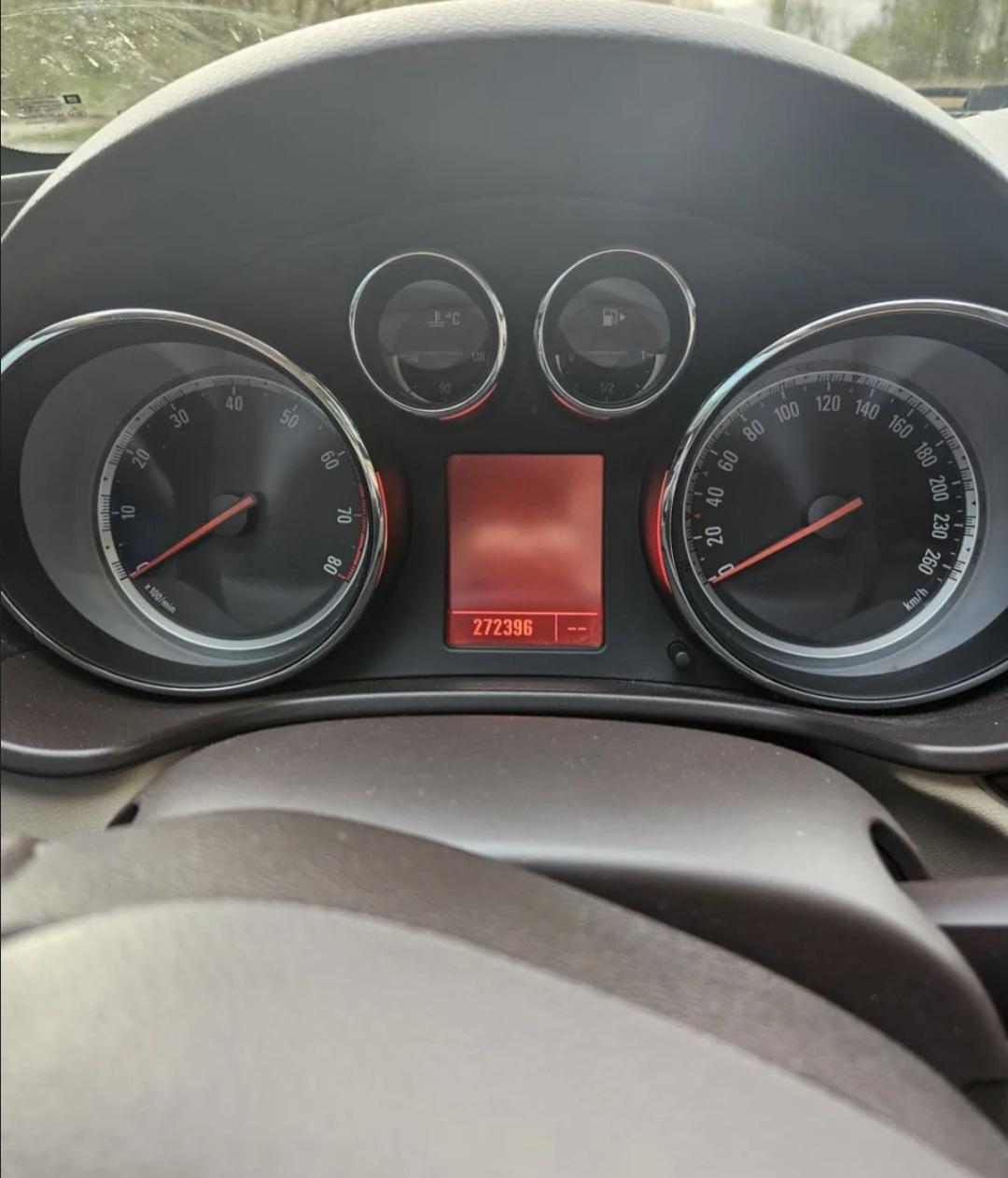 Opel Insignia - фото 11