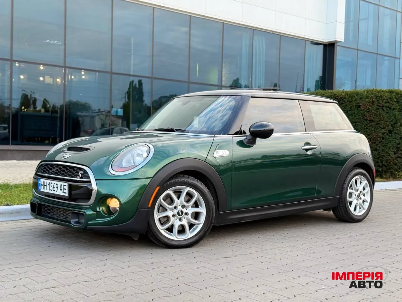 Mini Hatch - фото 1