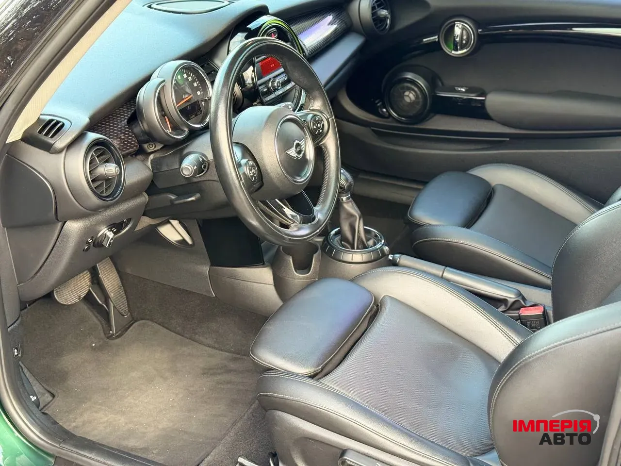 Mini Hatch - фото 12