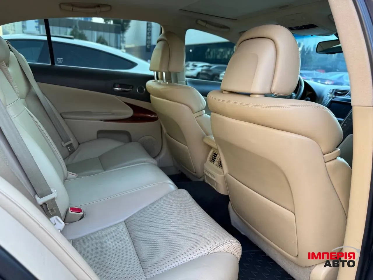 Lexus GS - фото 22