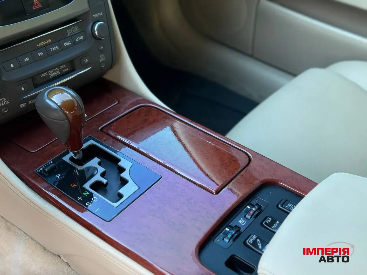 Lexus GS - фото 19