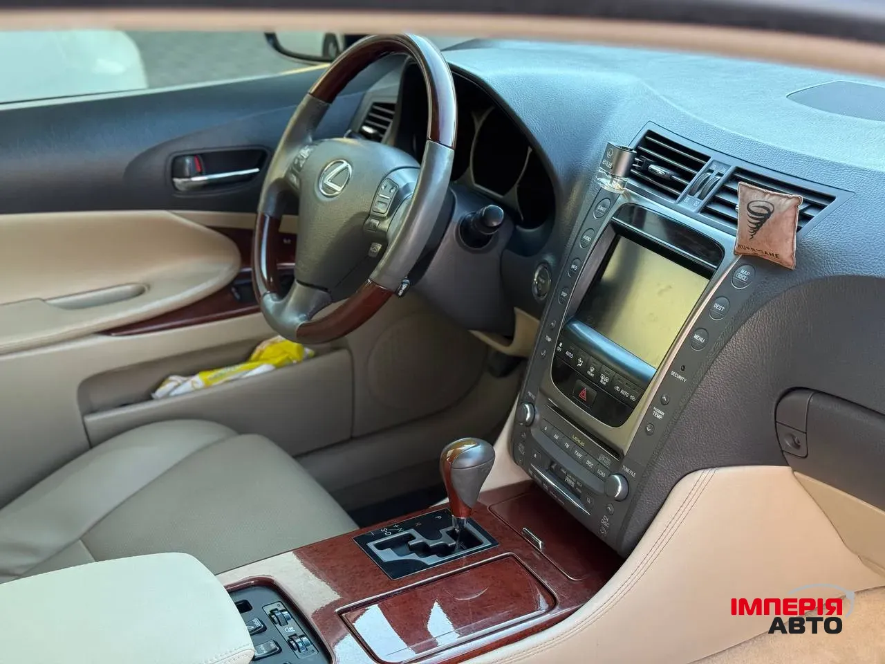 Lexus GS - фото 24