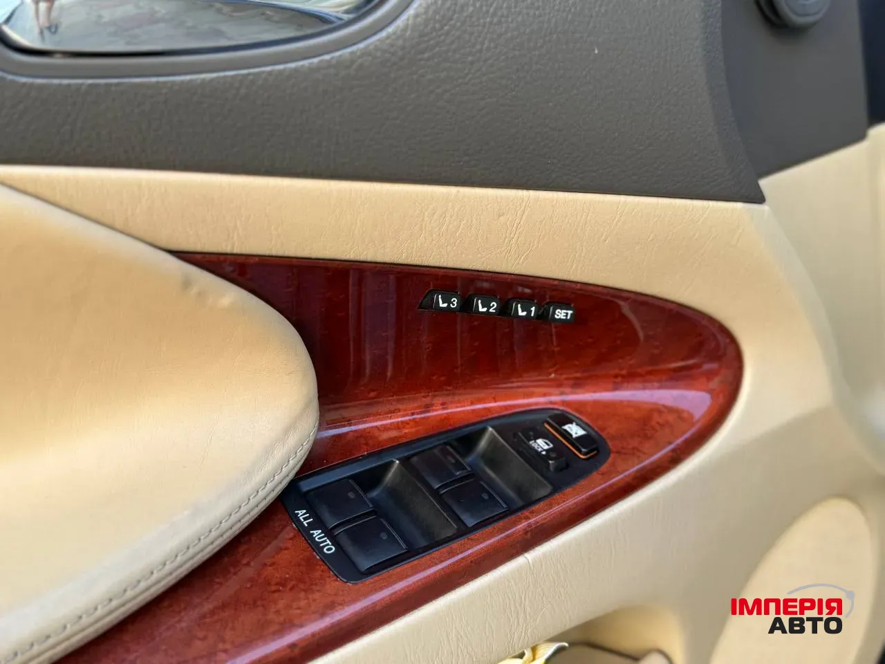 Lexus GS - фото 13