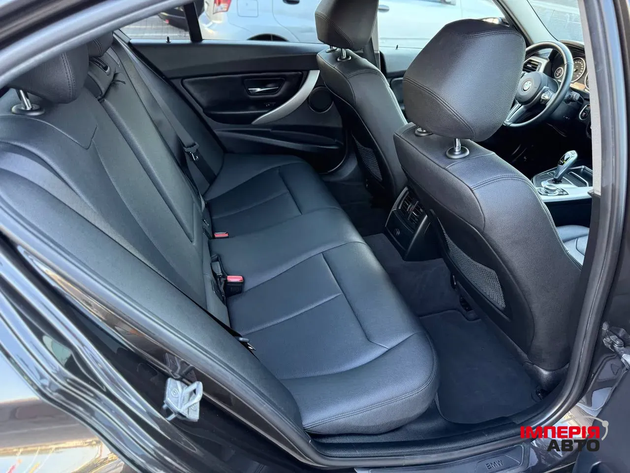 BMW 3 серії - фото 32
