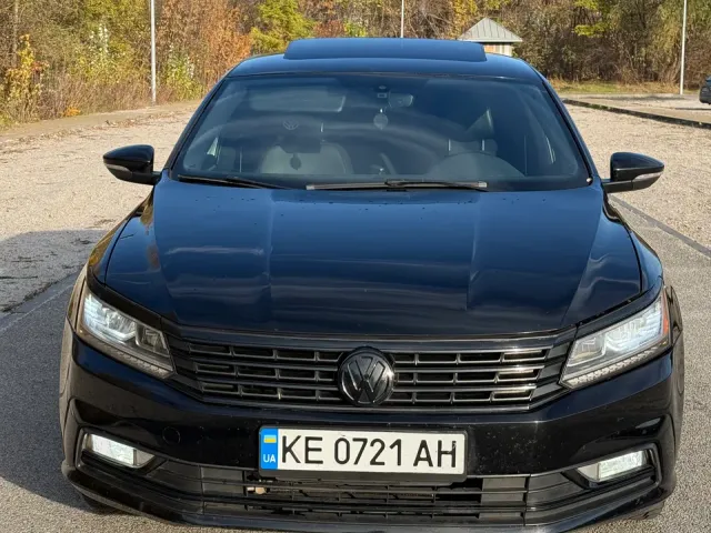 Volkswagen Passat - фото 5