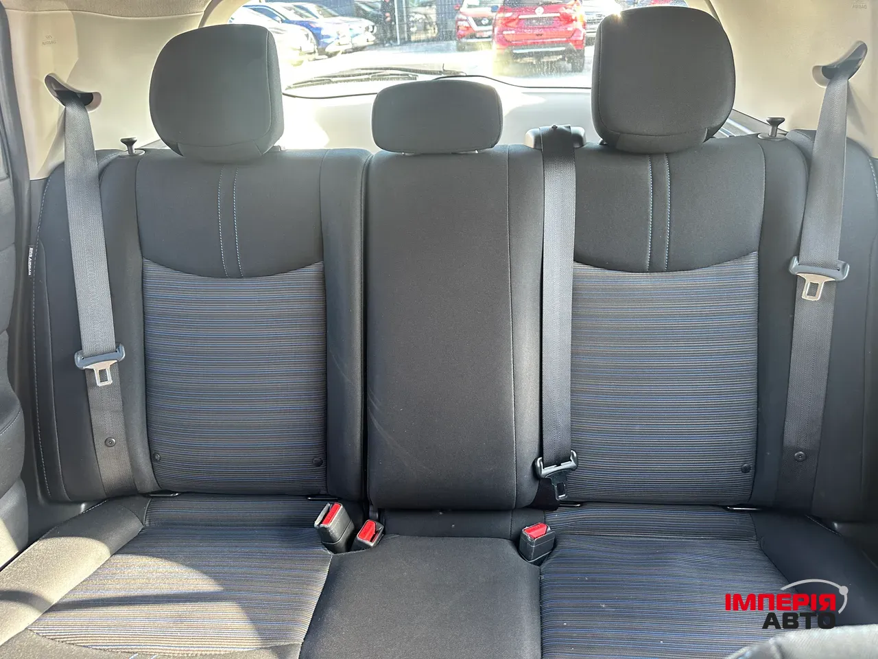 Nissan Leaf - фото 10