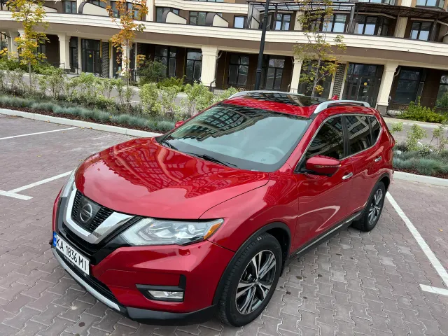 Nissan Rogue - фото 1