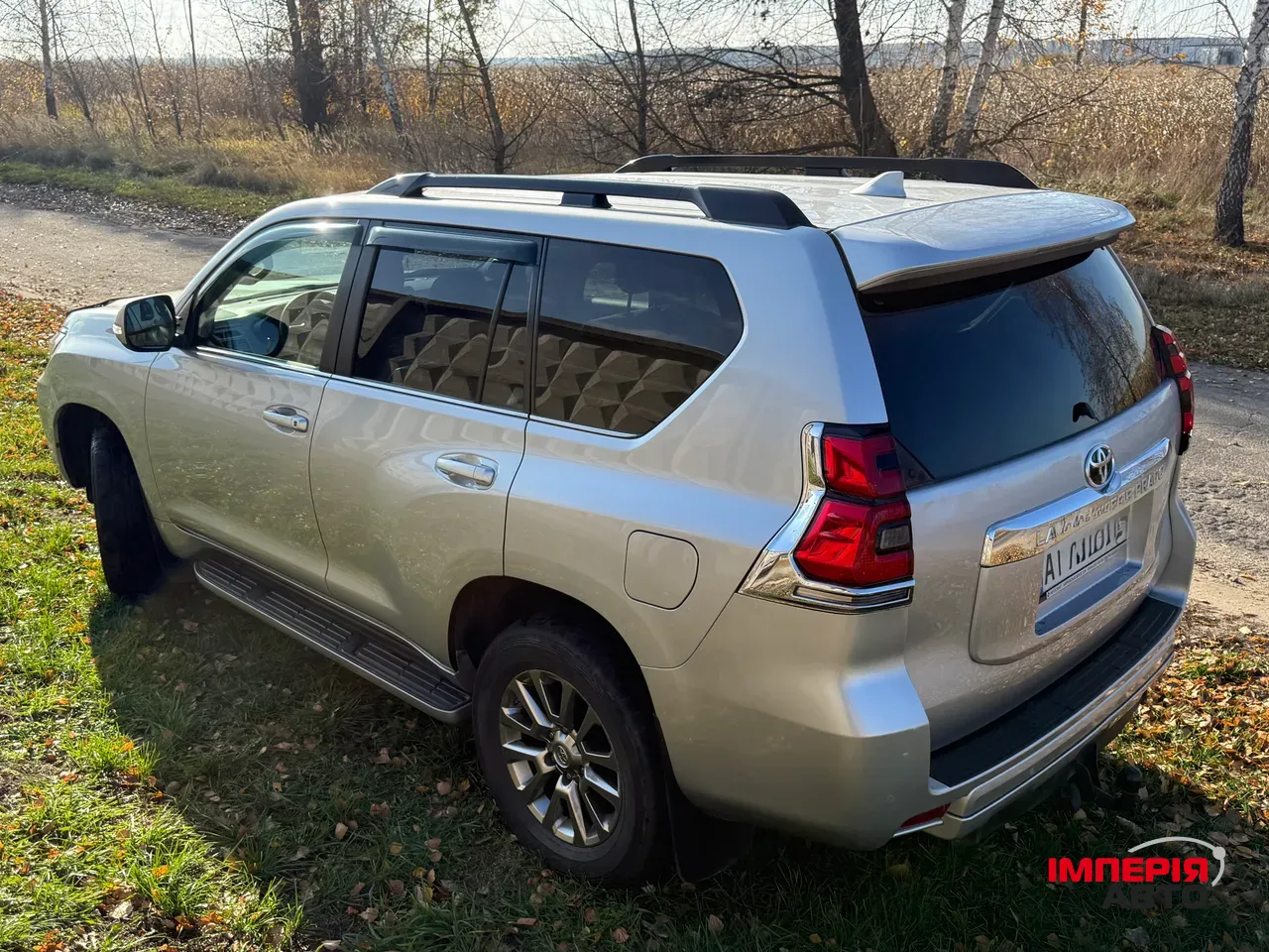 Toyota Land Cruiser Prado - фото 6