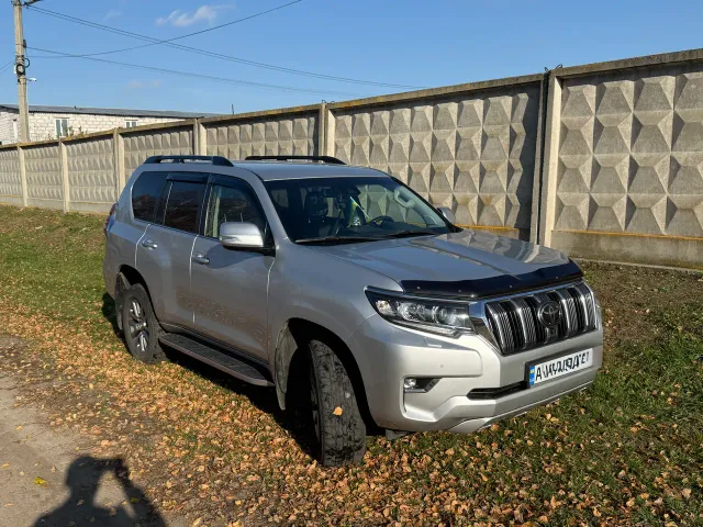 Toyota Land Cruiser Prado - фото 1