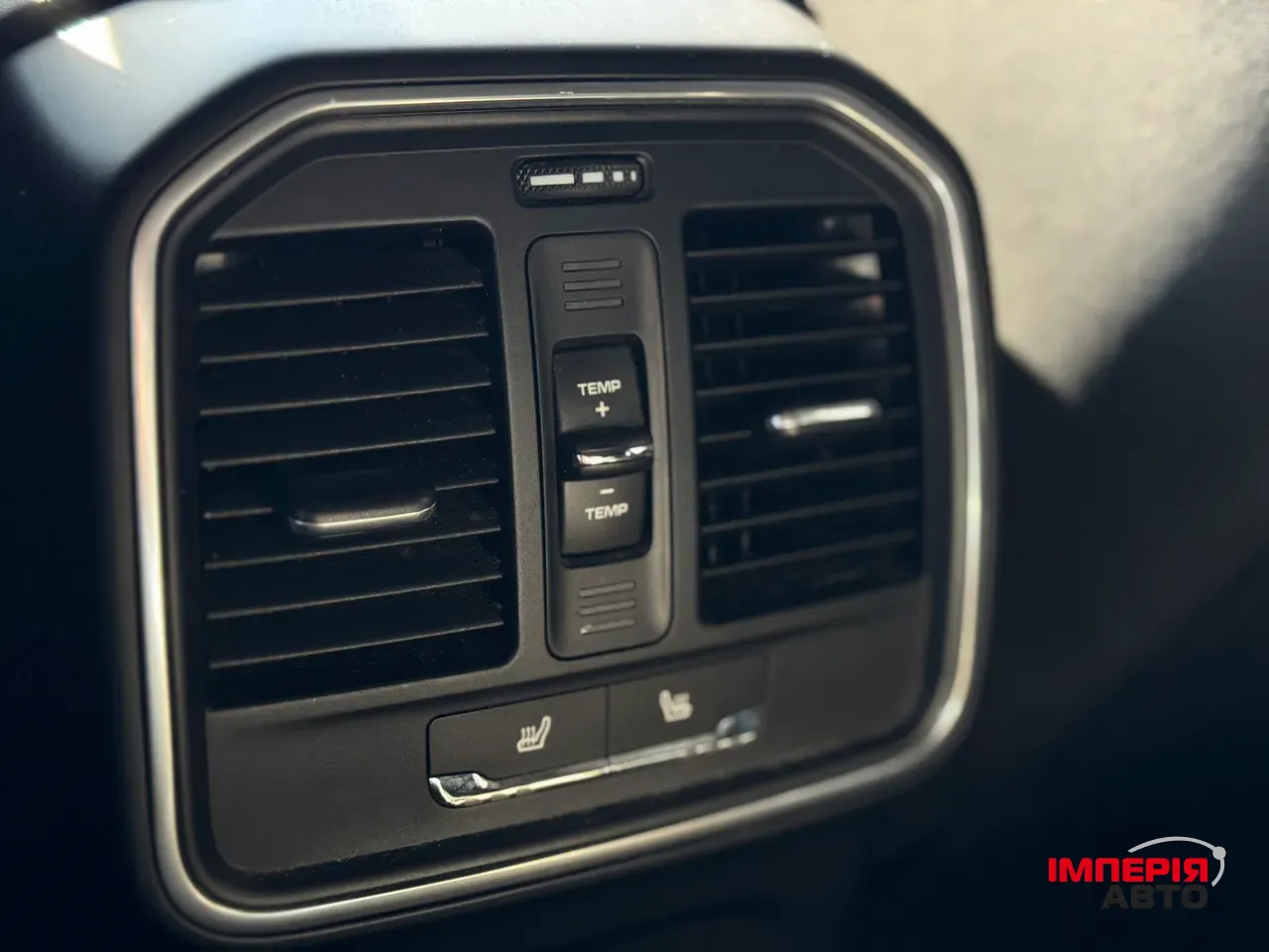 Porsche Macan - фото 16