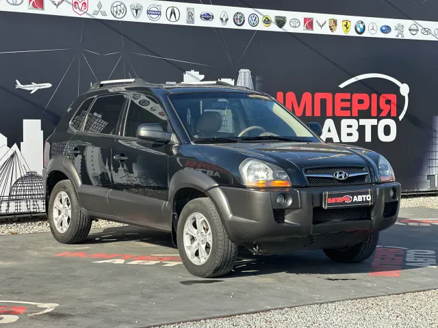 Hyundai Tucson - фото 1