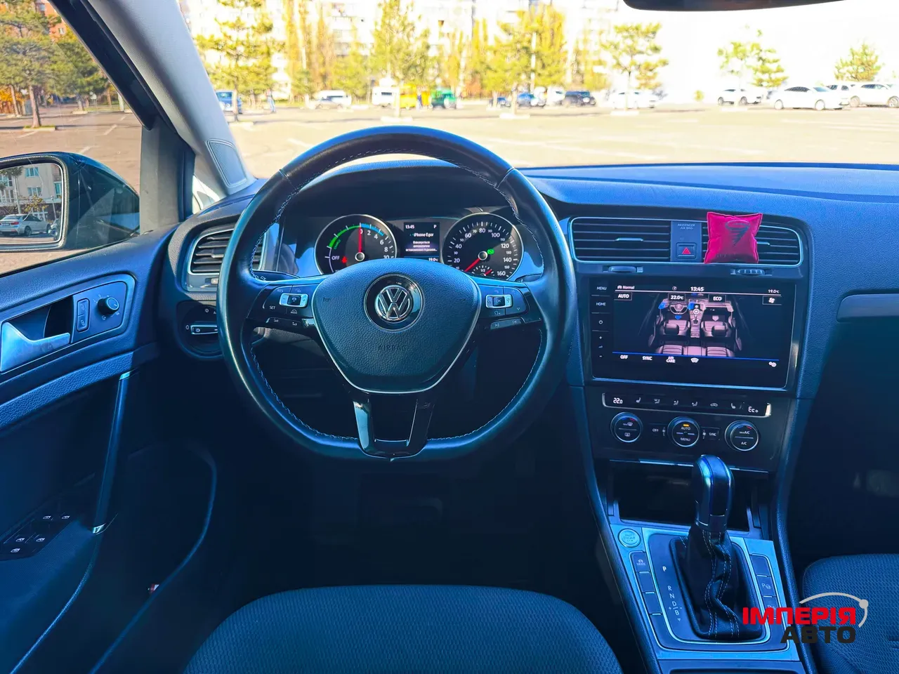 Volkswagen Golf - фото 10