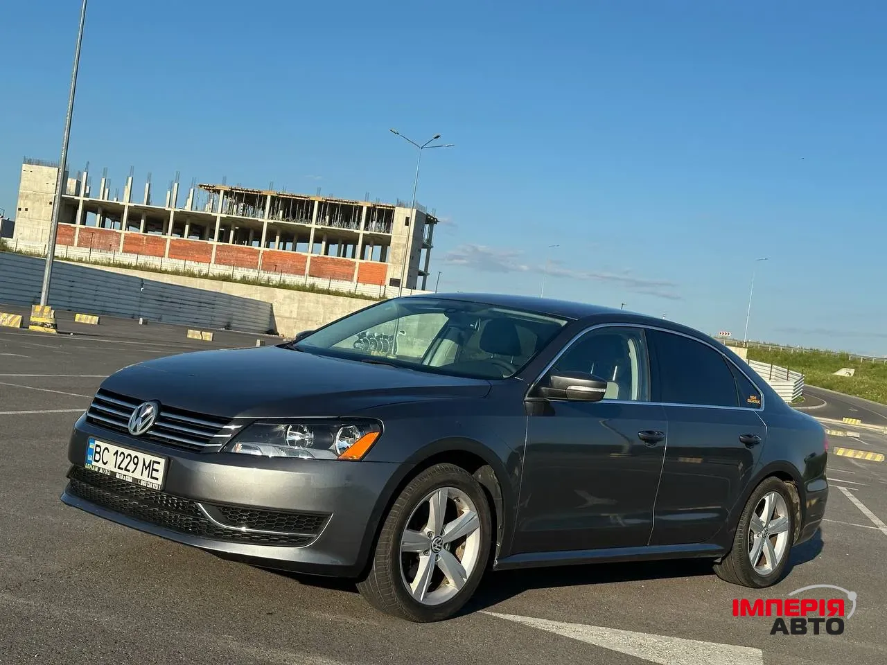 Volkswagen Passat (North America and China) - фото 1