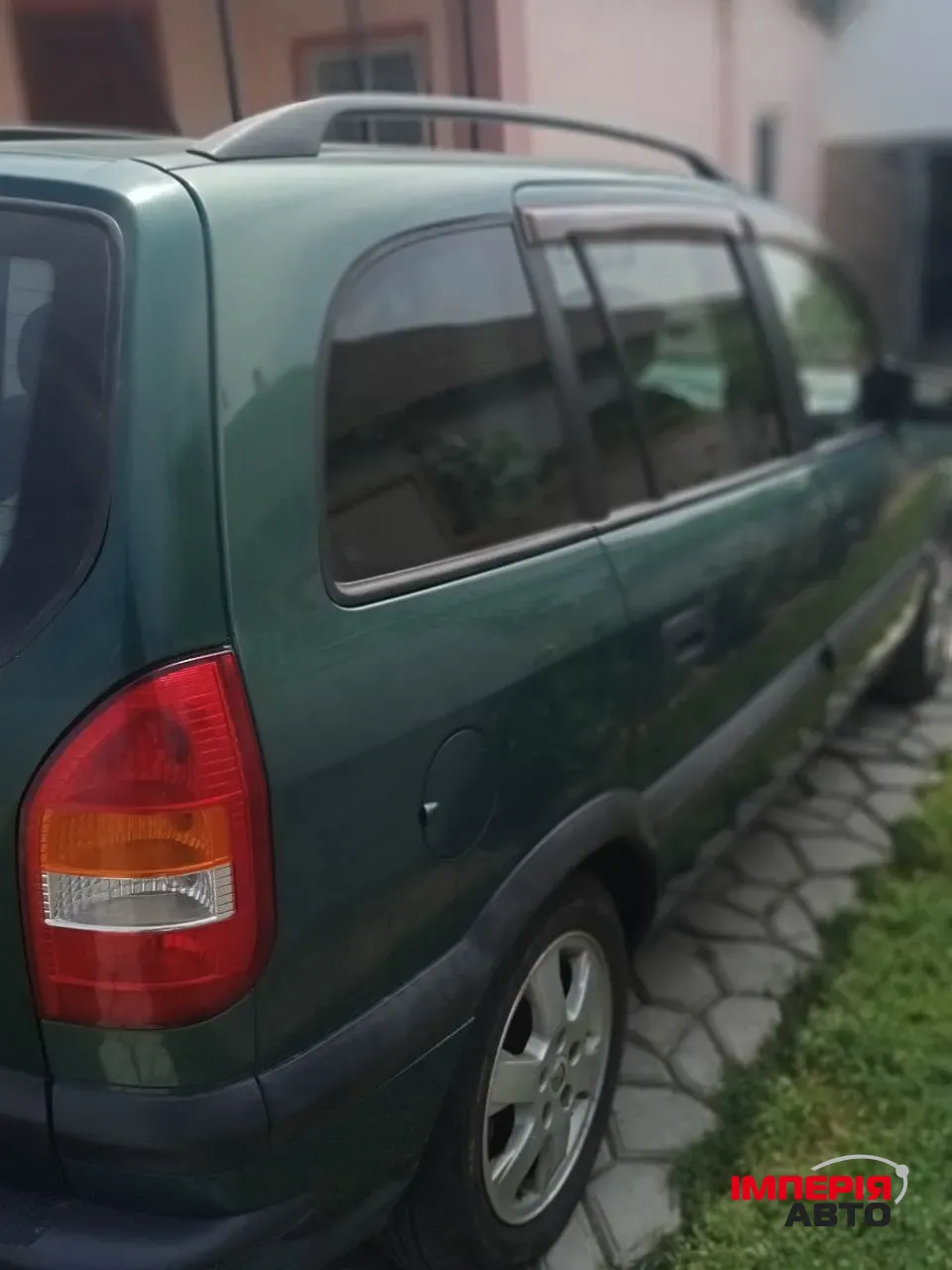 Opel Zafira - фото 12