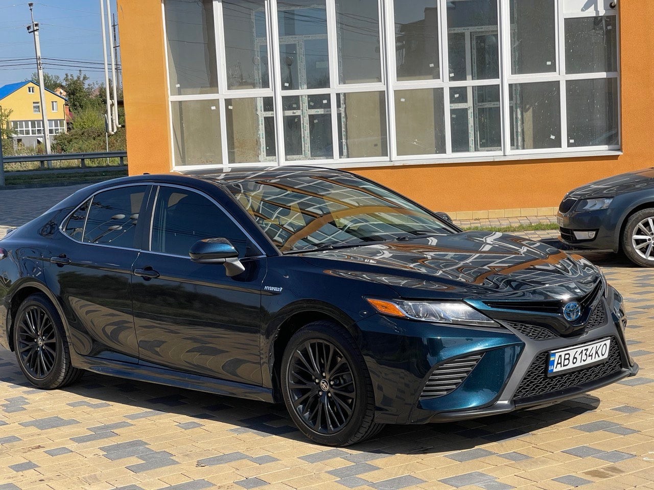 Toyota Camry - фото 3