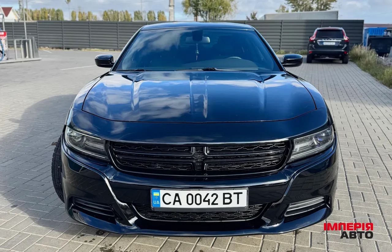 Dodge Charger - фото 1