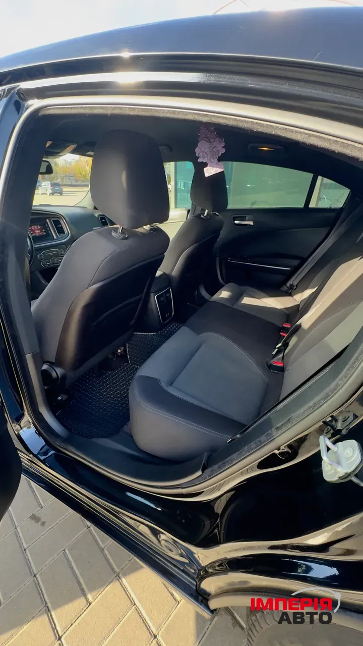 Dodge Charger - фото 9