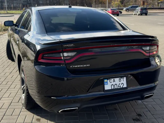 Dodge Charger - фото 4