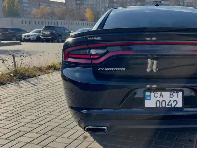 Dodge Charger - фото 5