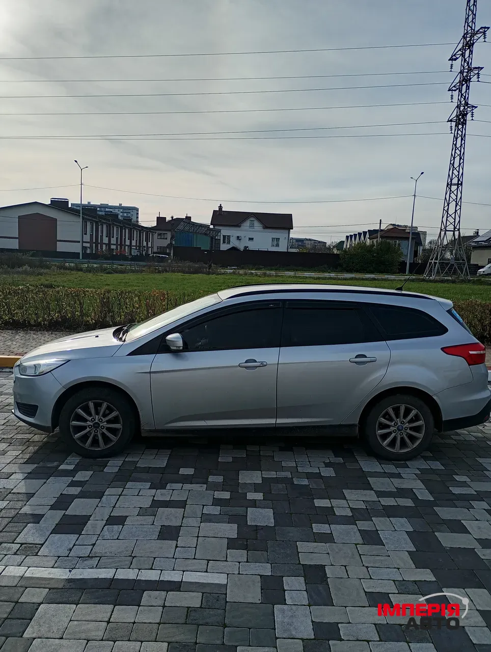 Ford Focus - фото 5