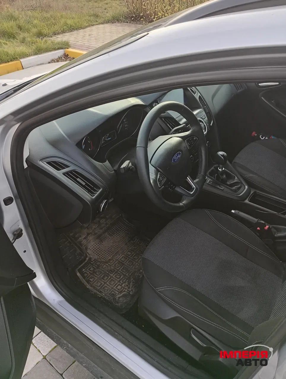 Ford Focus - фото 12