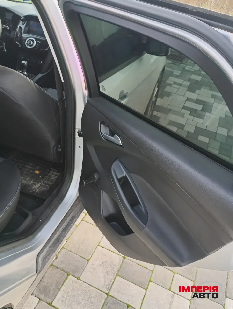 Ford Focus - фото 8