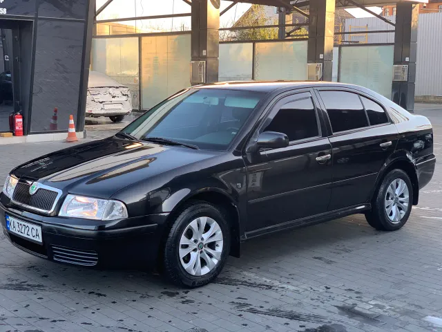 Skoda Octavia - фото 1