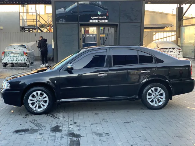 Skoda Octavia - фото 2