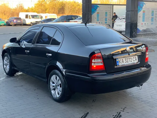 Skoda Octavia - фото 4