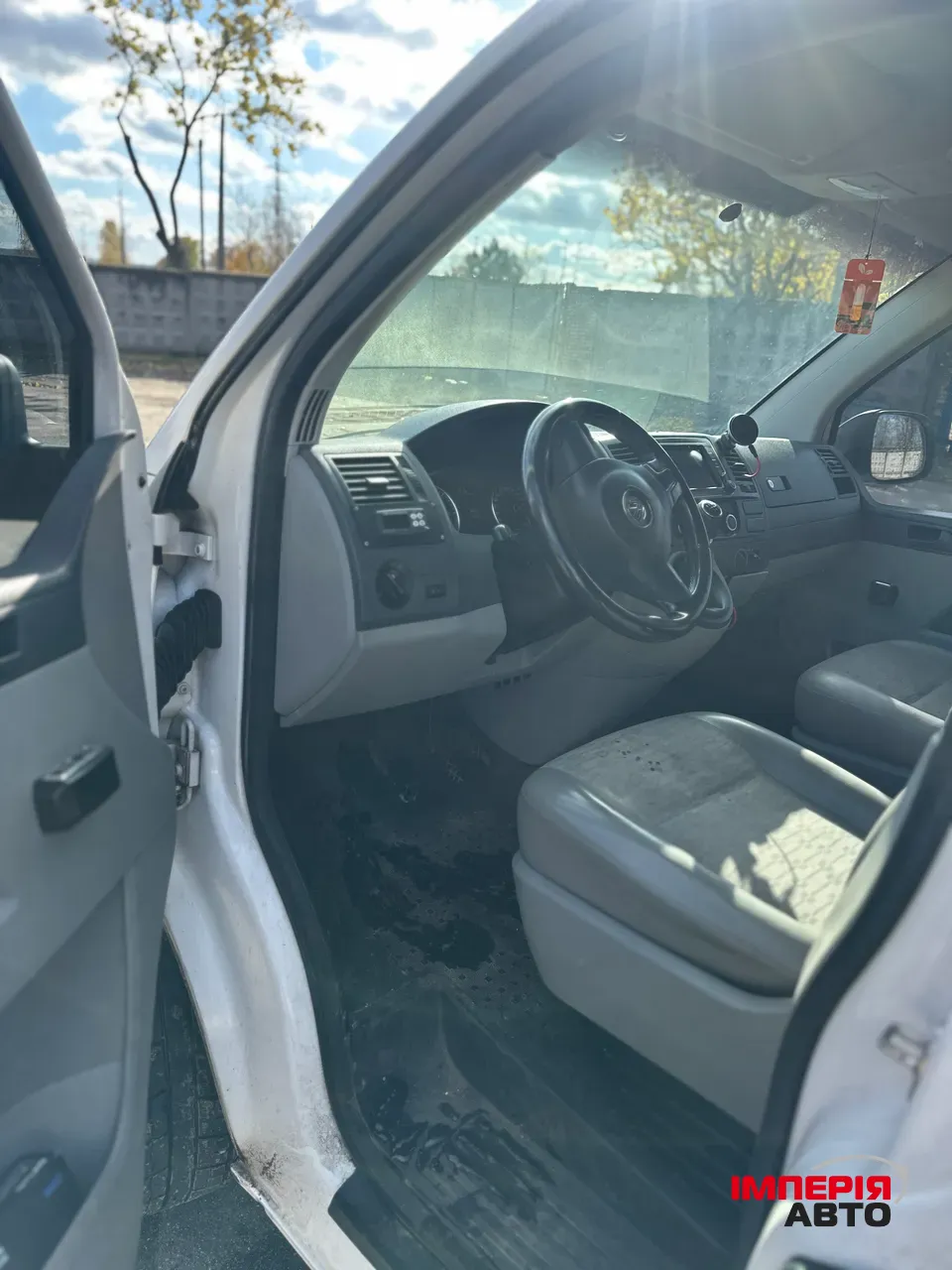 Volkswagen Transporter - фото 12