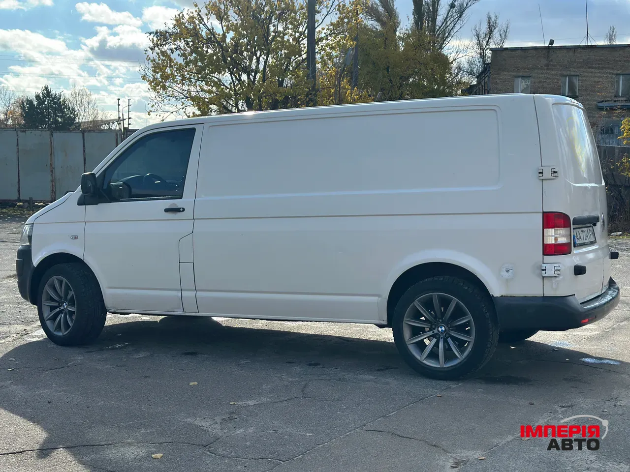 Volkswagen Transporter - фото 6