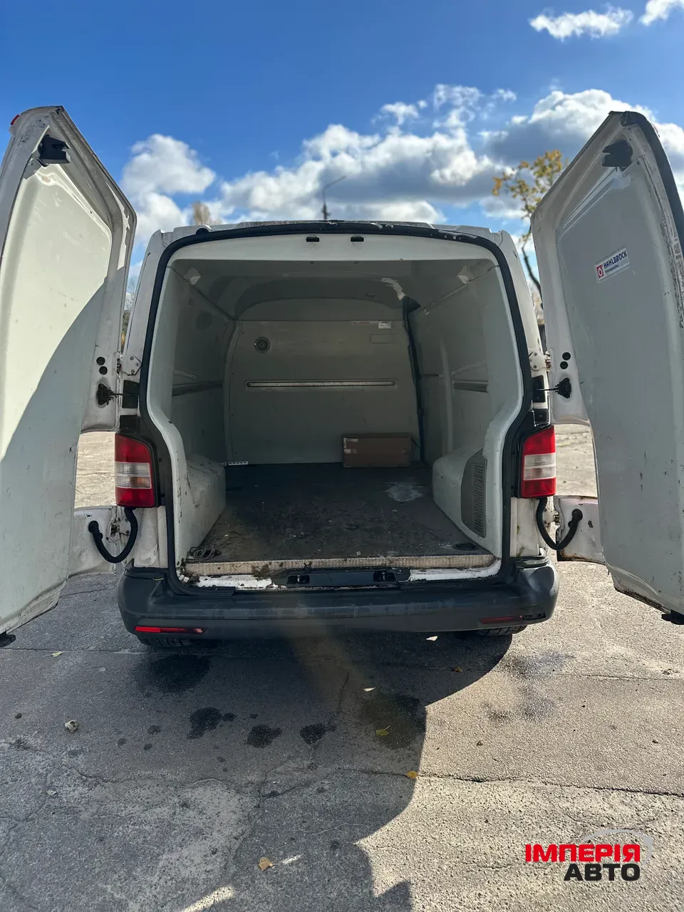 Volkswagen Transporter - фото 10