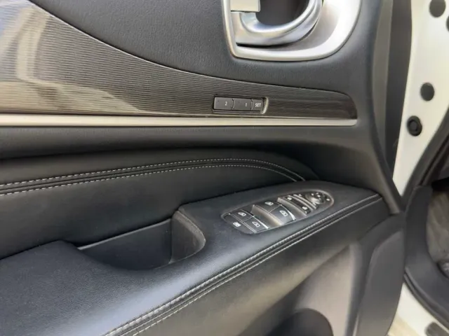 Infiniti QX60 - фото 3