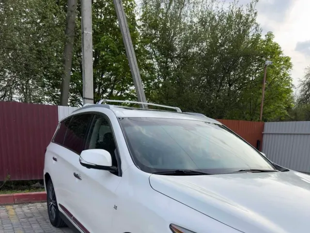 Infiniti QX60 - фото 1