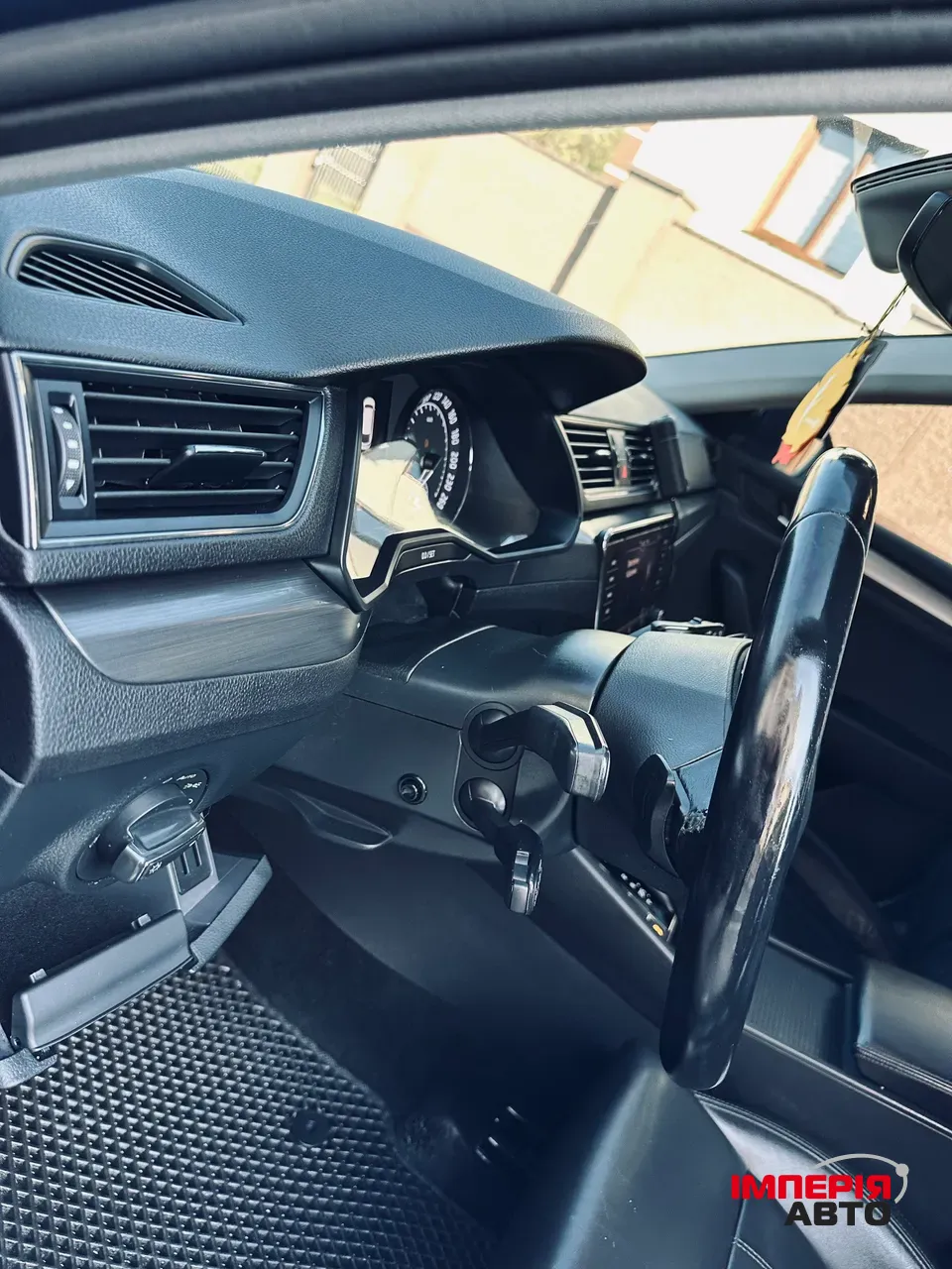 Skoda Superb - фото 27